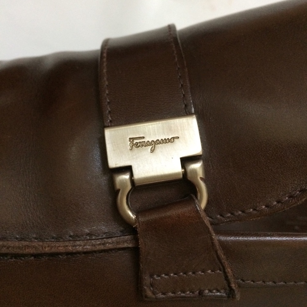 Salvatore Ferragamo mens Gancici loafer 11D brown